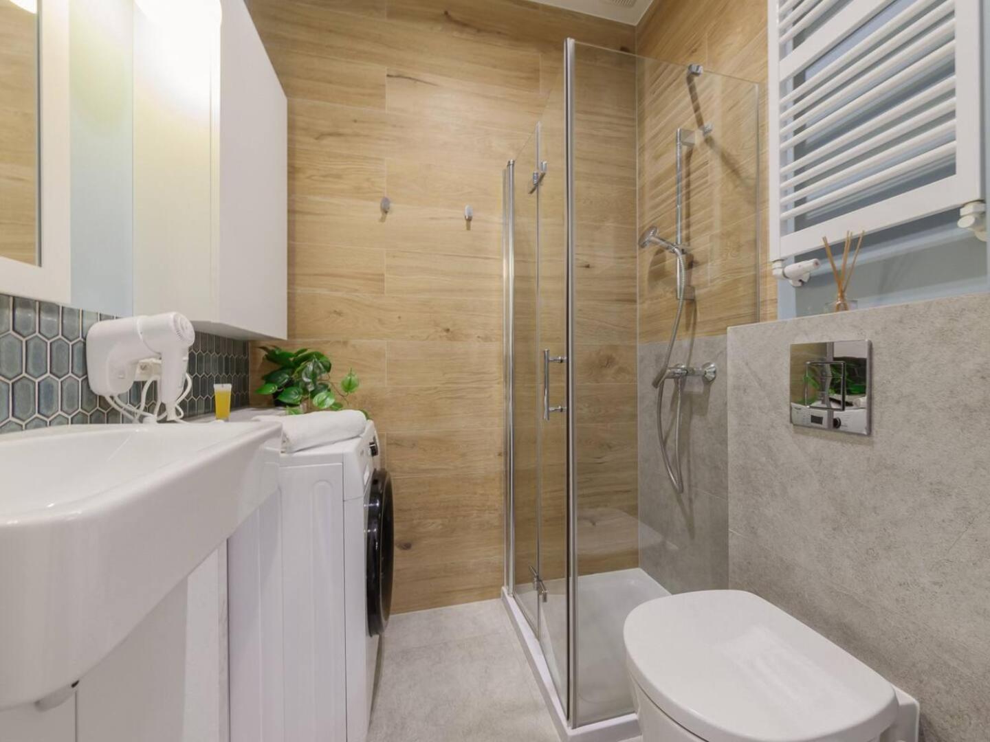 Canary Corner Studio City Centre วอร์ซอ ภายนอก รูปภาพ